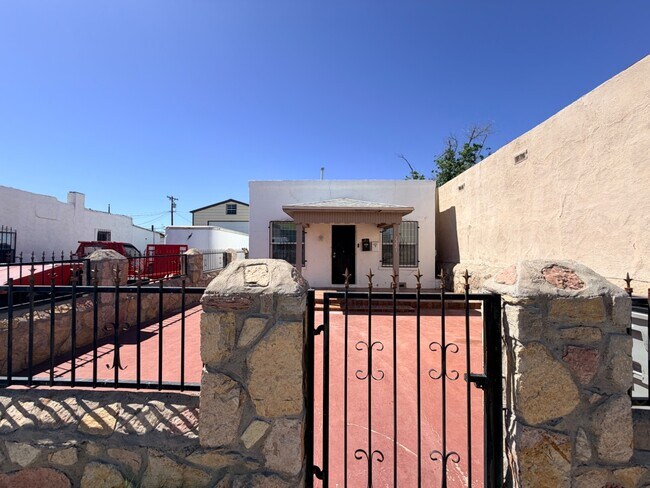 Foto del edificio - 2221 Bassett Ave