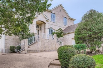 Building Photo - 2114 Cliffs Edge Dr