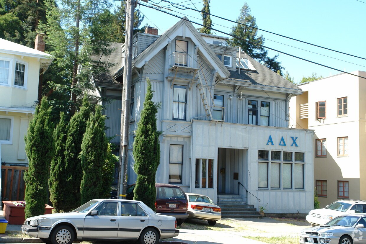 Building Photo - 2730 Dwight Way