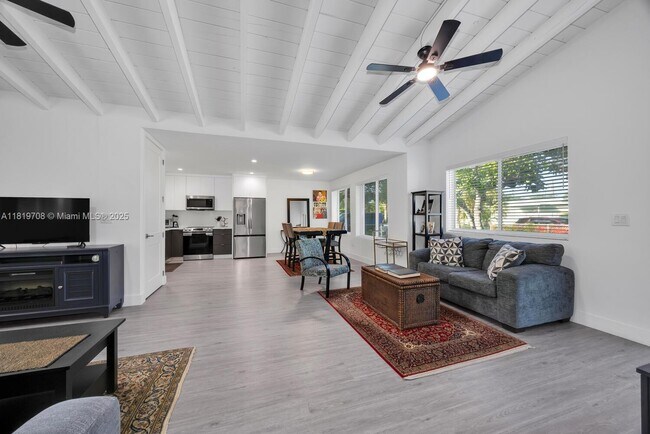 Building Photo - 6700 SW 62nd Ct