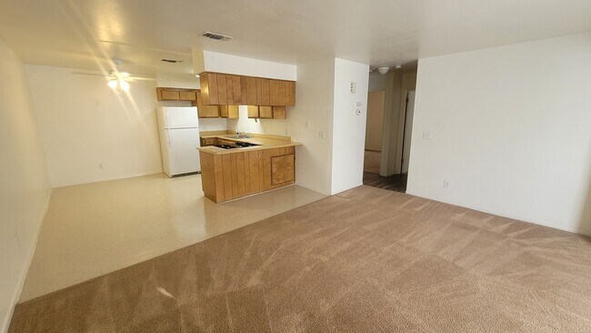 Sala de estar/cocina - Norma Street Apartments