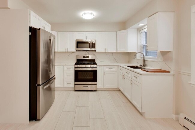 Building Photo - 8212 W Walsh Ln