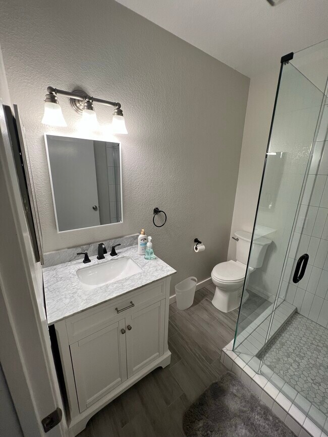 Building Photo - 152 Maegan Place #6