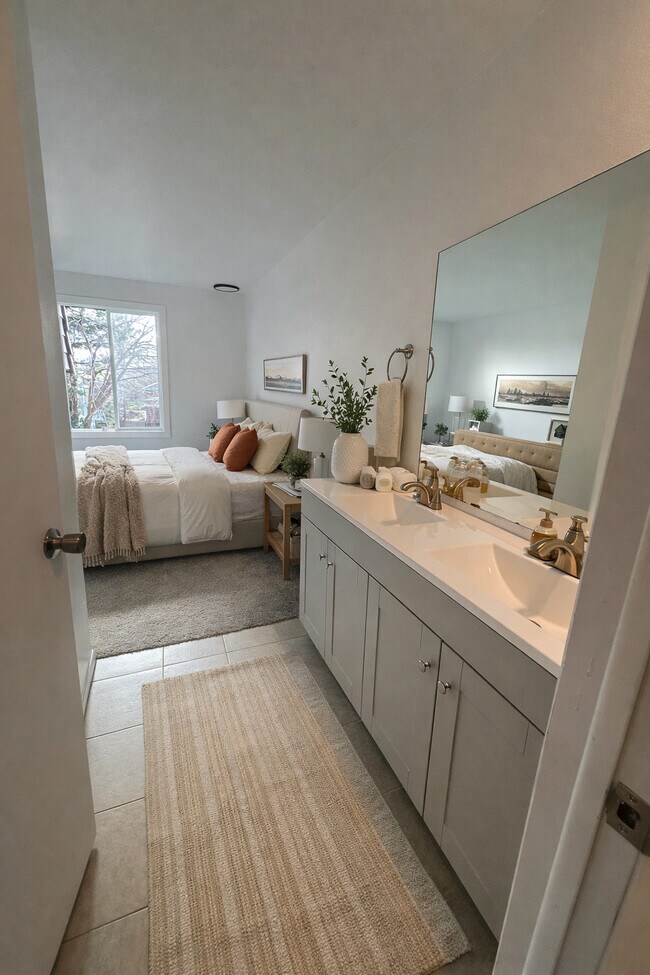 Foto del edificio - La Parisienne Apartments