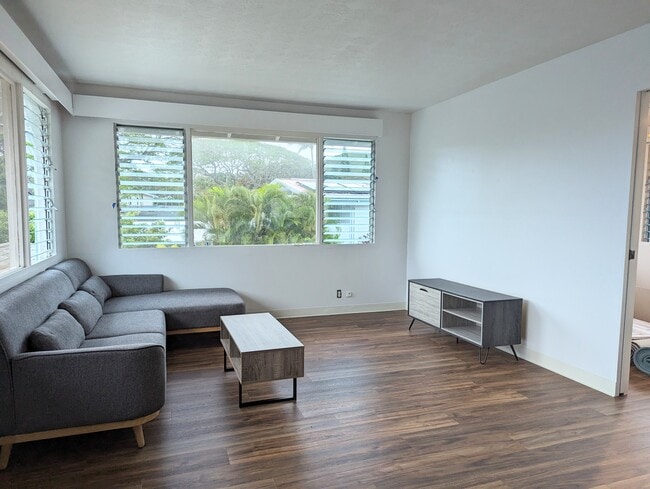 Living room, showing the new flooring and furniture - 44-511 Kaneohe Bay Dr