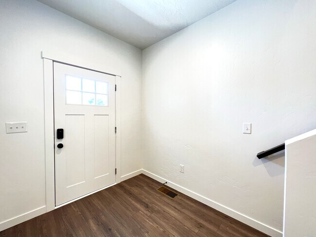 Foto del edificio - 515 20th Ave N