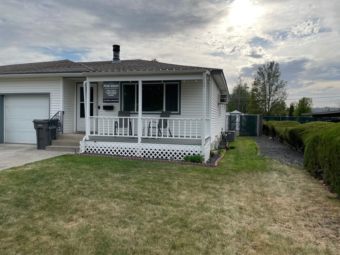 3011 N Stout Rd, Spokane, WA 99206 Townhome Rentals in Spokane WA