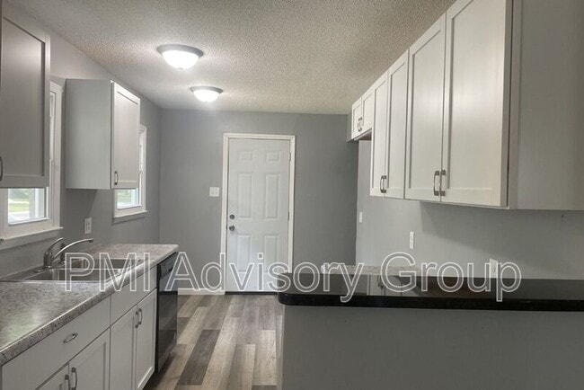 Foto del edificio - 2413 SW Mission Ave