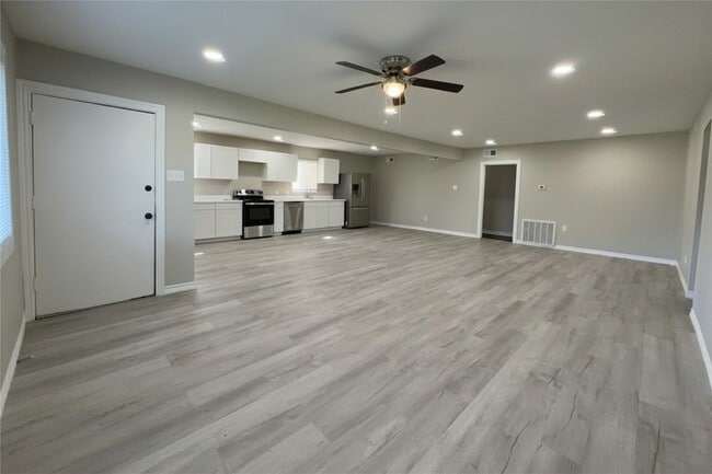 Foto del edificio - 2214 5th Ave N
