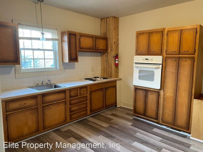 Foto del edificio - 1 br, 1 bath House - 322 Pine St., Unit #1