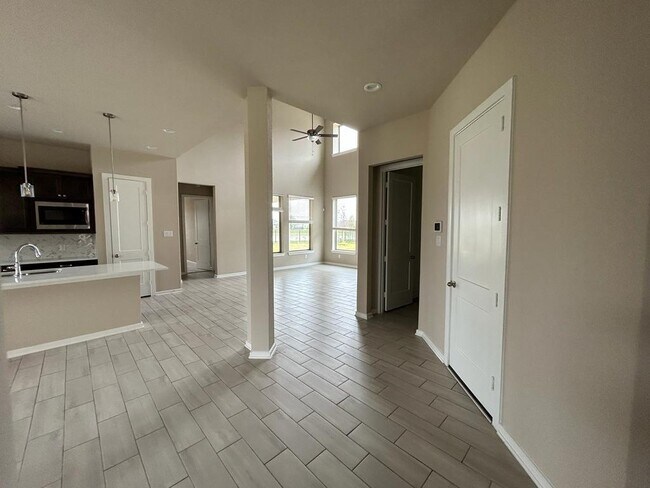 Building Photo - 580 Santa Rosa Hls Dr
