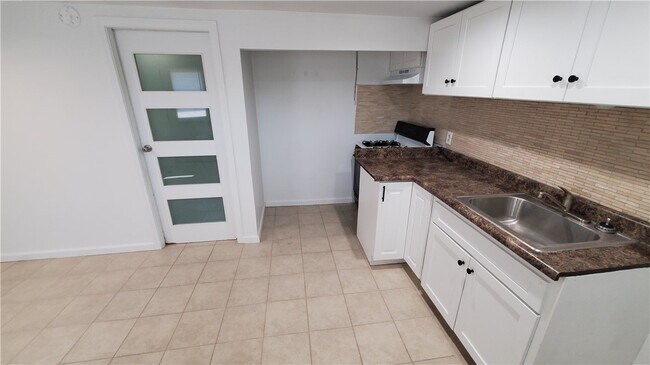 Foto del edificio - 806 W Bagnall St