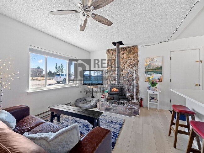 Foto del edificio - 1206 Ashford Dr