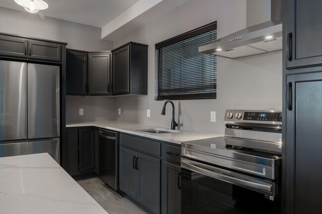 Foto del edificio - 620 E Market St