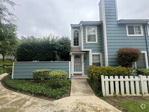 Building Photo - 440 Jeremiah Dr