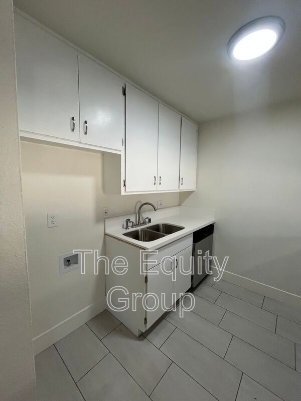 Foto del edificio - 3537 W Campus Ave.
