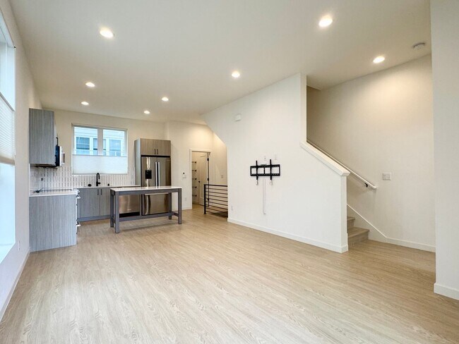 Foto del edificio - Ballard Townhome