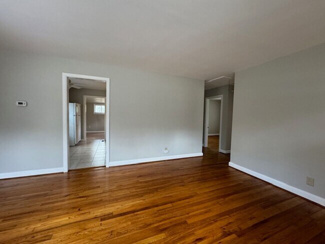 Building Photo - Carve Out A Great Life in the Heart of Cary!