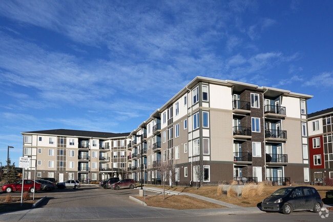 Photo du bâtiment - Airdrie Place Apartments