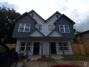 Building Photo - 7914 Laura Koppe Rd