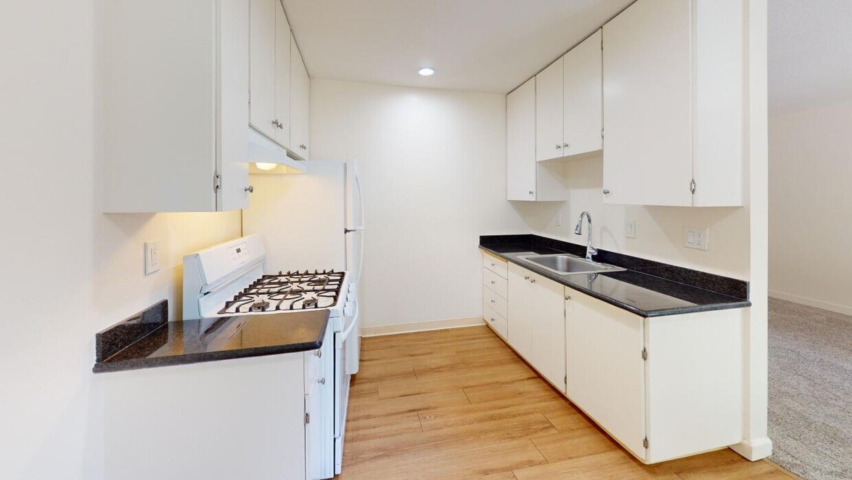 Foto principal - 1002 Ignacio Blvd