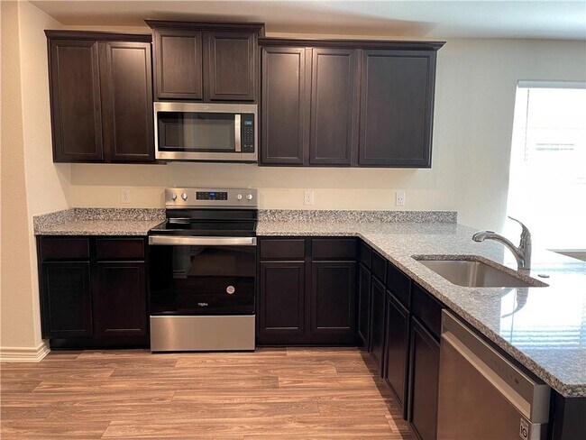 Foto del edificio - 104 Sunnymeade Ln