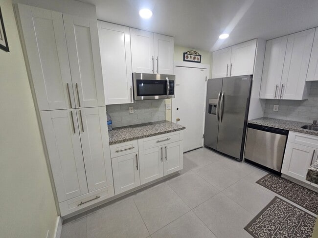 Building Photo - 2271 NW 47th Terrace