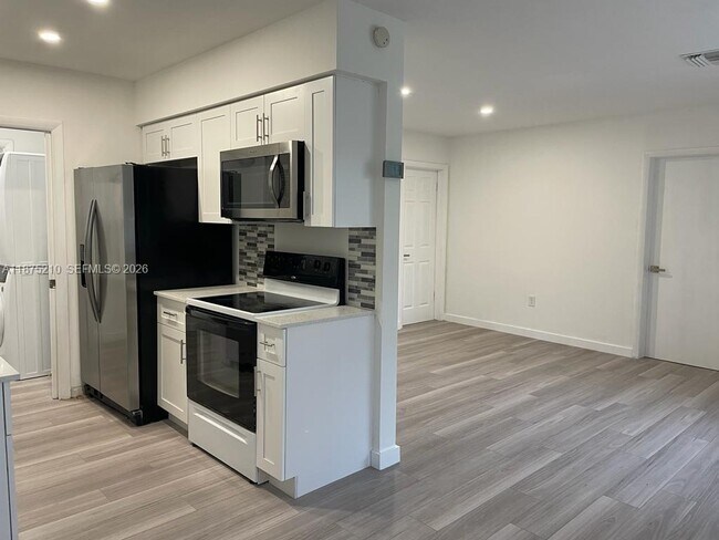 Foto del edificio - 800 N 58th Ave