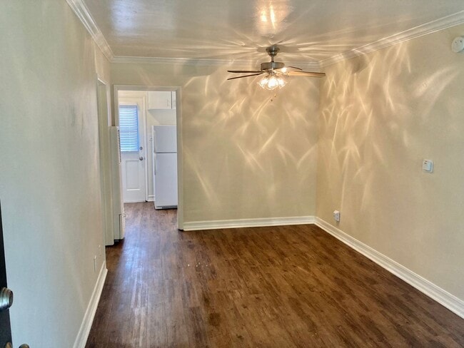 Building Photo - 1 Bed/1 Bath Pacific Beach