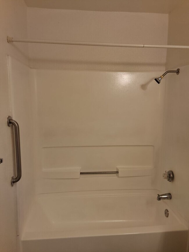 Building Photo - Northwood Apartments