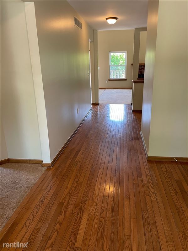 Building Photo - 4253 Woodcrest Ct