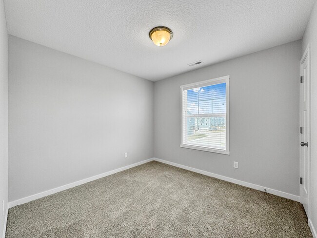 Foto del edificio - 2601 NW Lois Ln