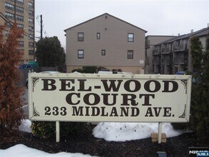 Building Photo - 233 Midland Ave