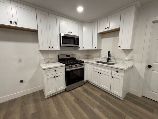 Foto del edificio - 3488 2nd St