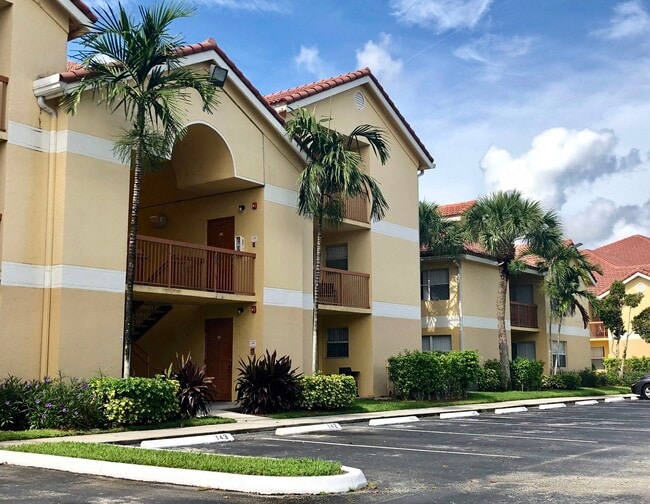 Building Photo - 7640 Westwood Dr