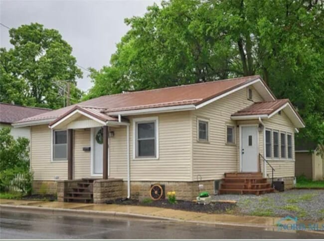 Building Photo - 525 Western Ave