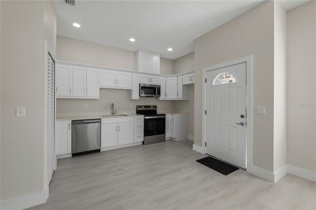 Building Photo - 6974 BELLTREE Ct