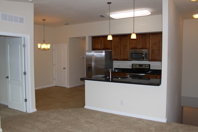 Building Photo - 811 Golden Lake Loop