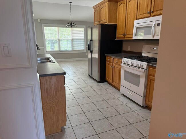 Building Photo - 16774 Mulberry Ln