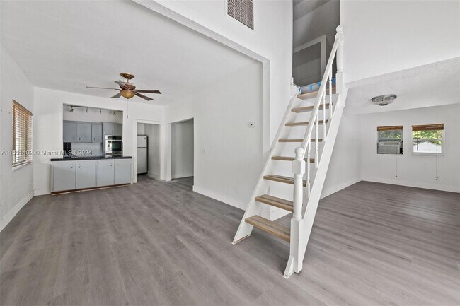 Foto del edificio - 30 SW 5th St