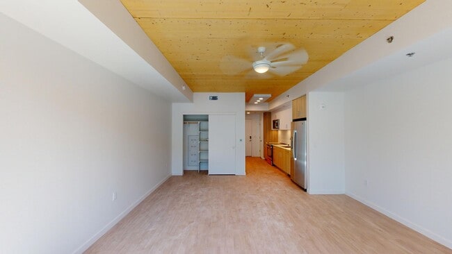 Interior Photo - Cirrus