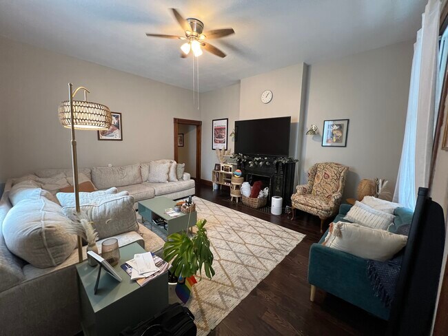 Foto del edificio - 711 Greenup St