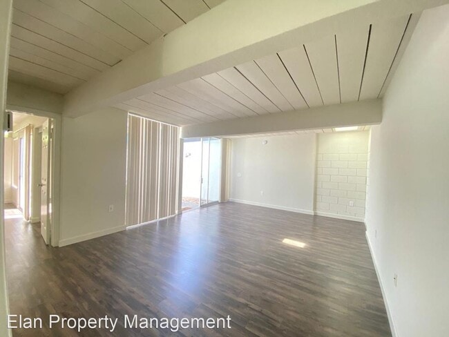 Building Photo - 655 Lynwood Ave