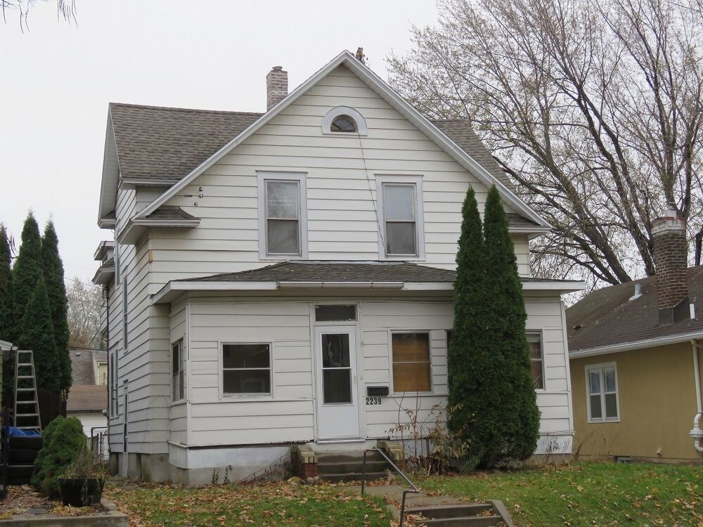 Foto principal - 2239 Johnson St NE
