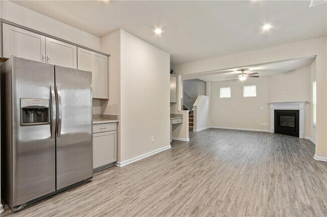 Building Photo - 158 Malbone St SW