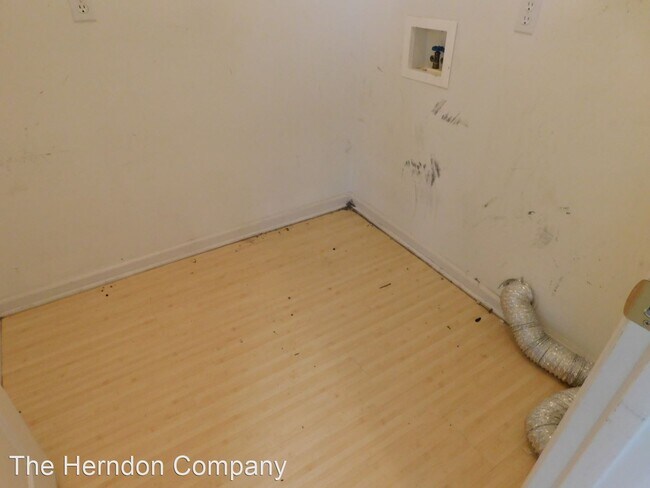 Building Photo - 3 br, 2 bath House - 3851 Merriman Court