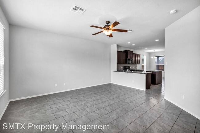 Building Photo - 4 br, 2.5 bath House - 124 Flatland Trl