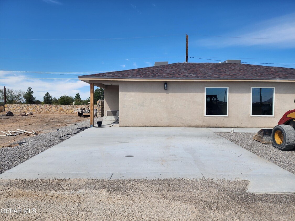 Primary Photo - 7771 Kiely Rd