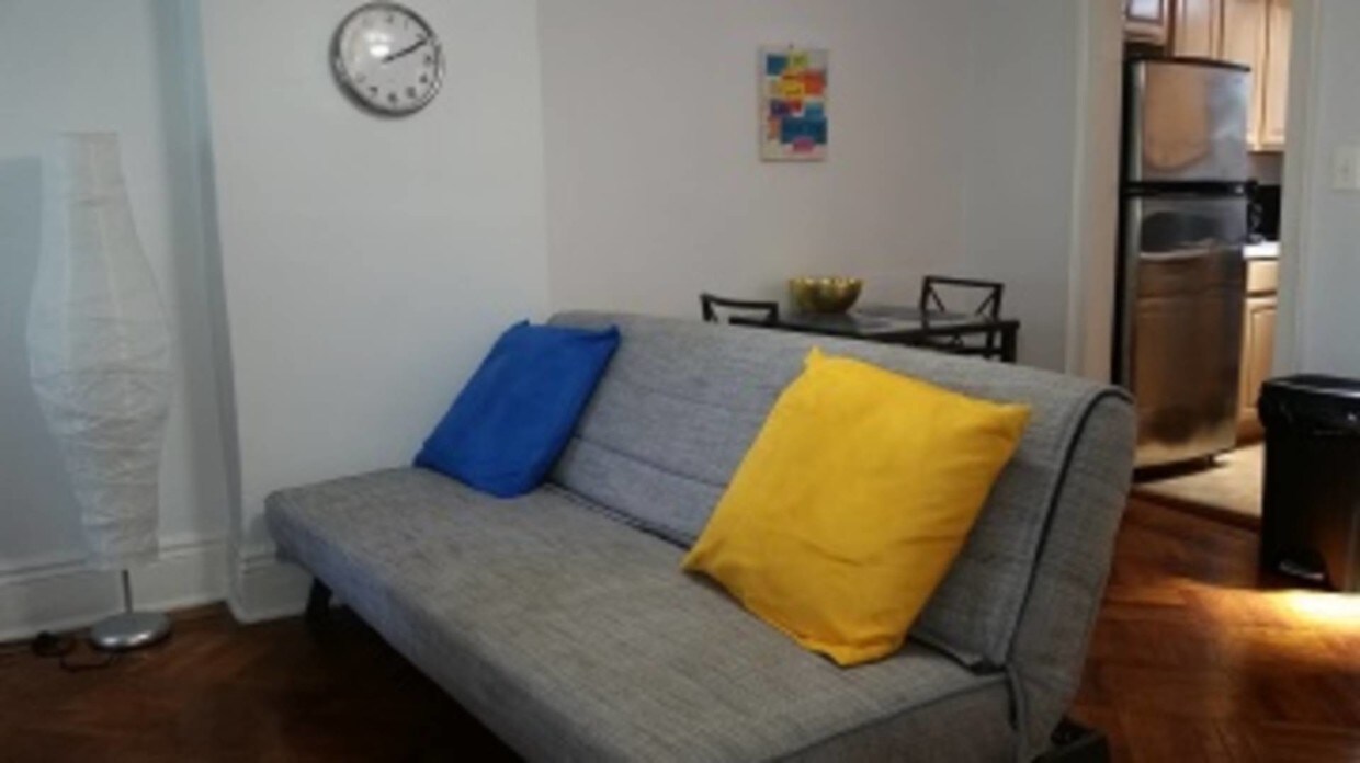 Foto principal - 321 Macon St