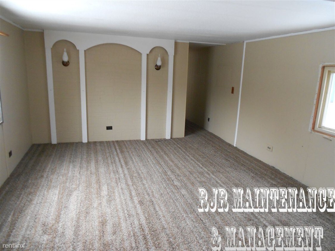 Foto principal - 3 br, 1 bath Mobile Home - 205 Schlosser Ave